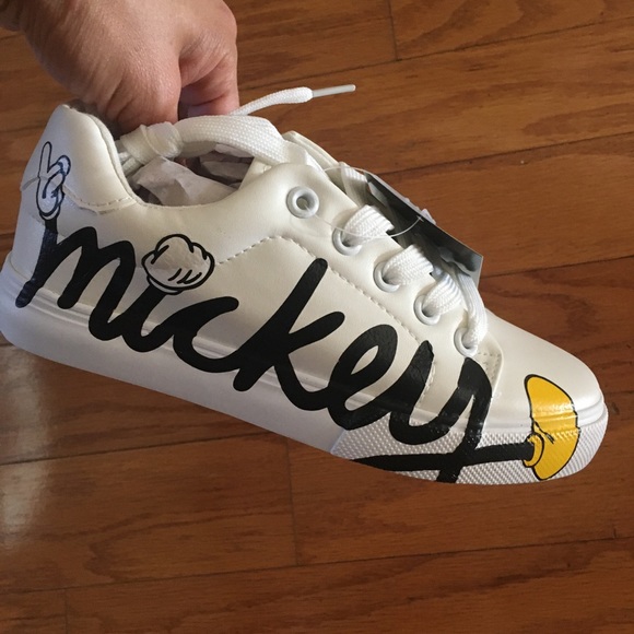 NWT Licensed Disney Mickey Sneakers